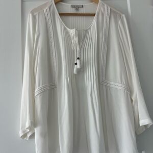EUC‎ Romantic Pale Sky Elegant White Blouse with Lace Trim and Flowy Sleeves, XL